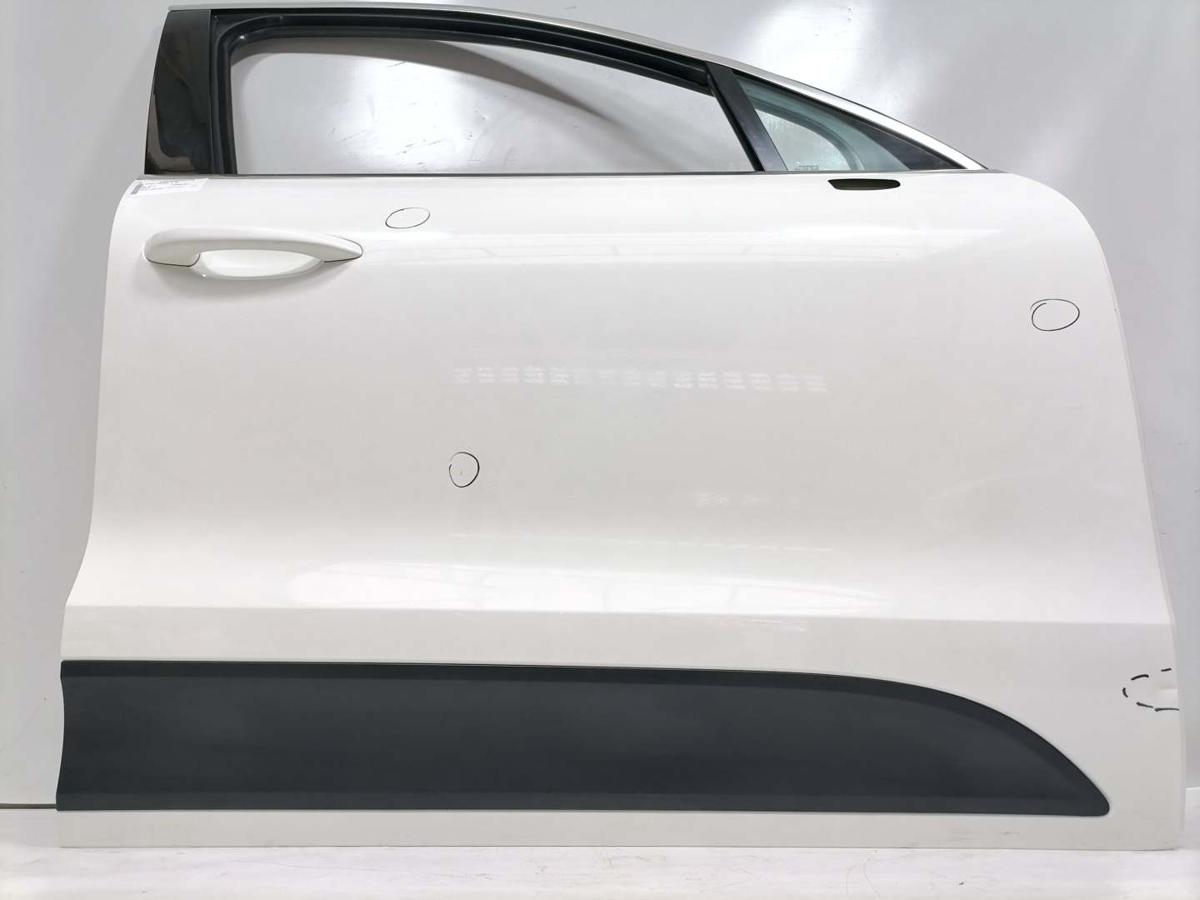 Porsche Macan original T&uuml;r vorn rechts Rohbau mehrere kleine Besch&auml;digungen Bj.2015